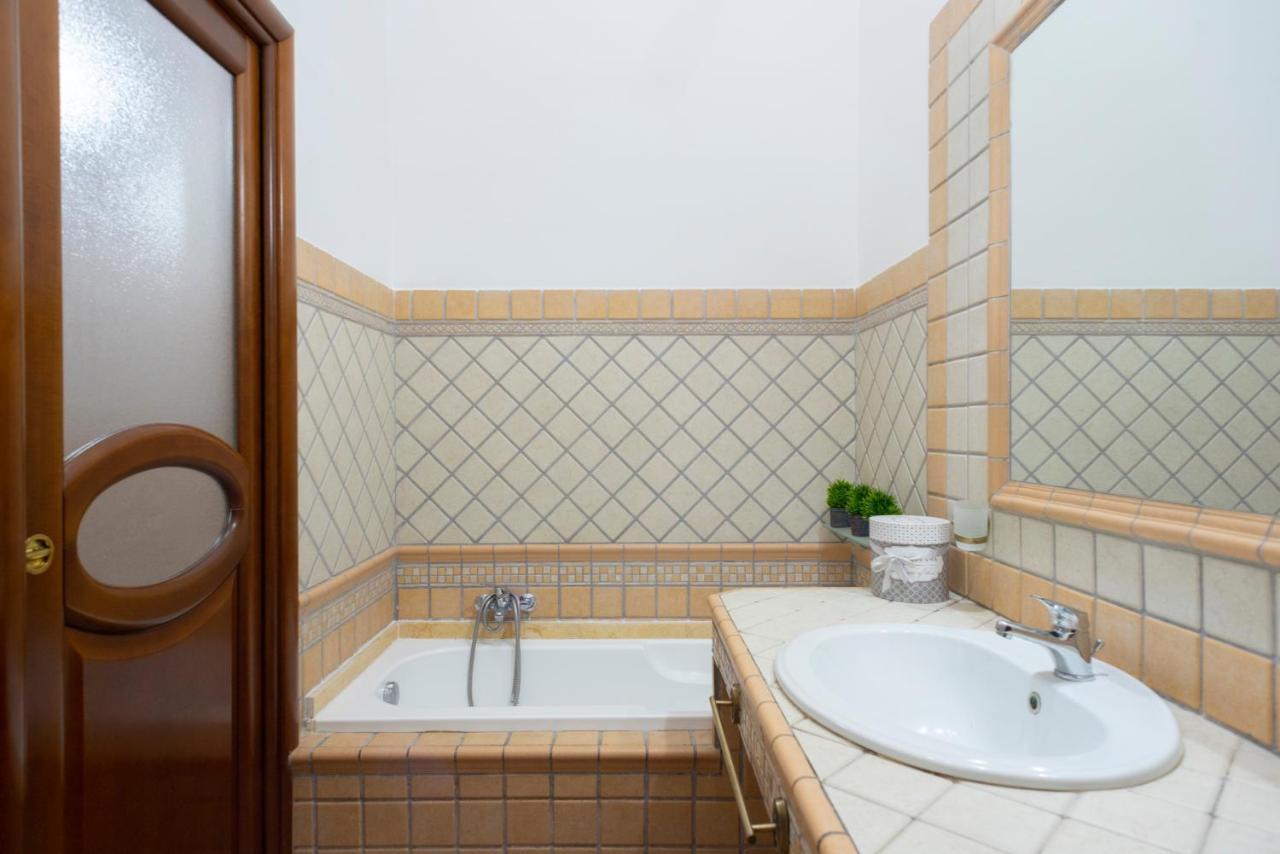 Spaccanapoli Home Bagian luar foto